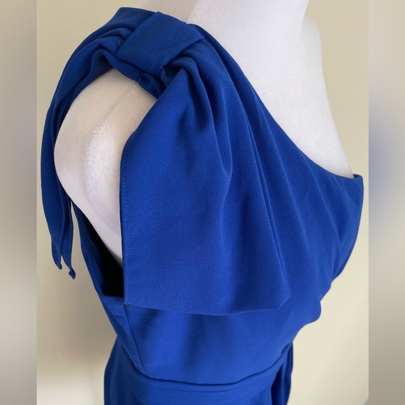 MINUET by MODCLOTH ONE SHOULDER BOW, PLEATED WAIST, SIDE ZIP, SZ L, ROYAL BLUE - Picture 9 of 17